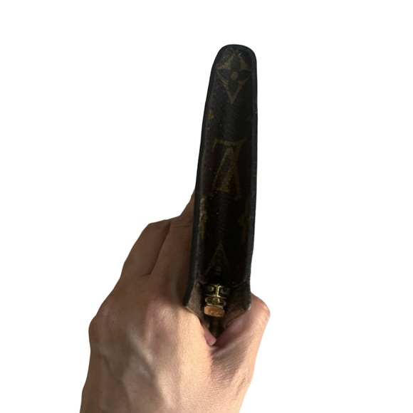 LOUIS VUITTON Monogram Toiletry/Cosmetic Pouch - Picture 4 of 14